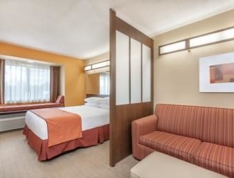Microtel Inn & Suites By Wyndham ベローナ 部屋 写真