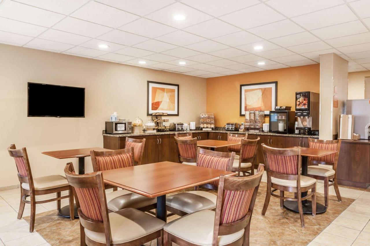 Microtel Inn & Suites By Wyndham ベローナ エクステリア 写真